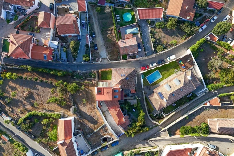 Moradia T4 para Venda em Colares Foto 38