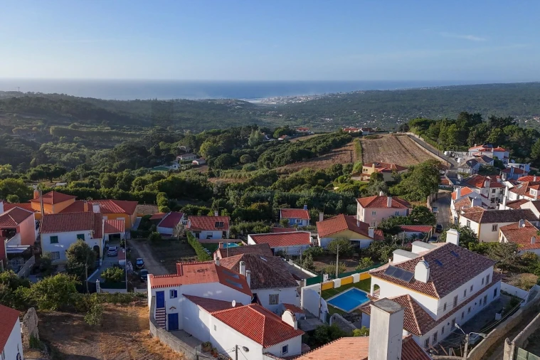 Moradia T4 para Venda em Colares Foto 39