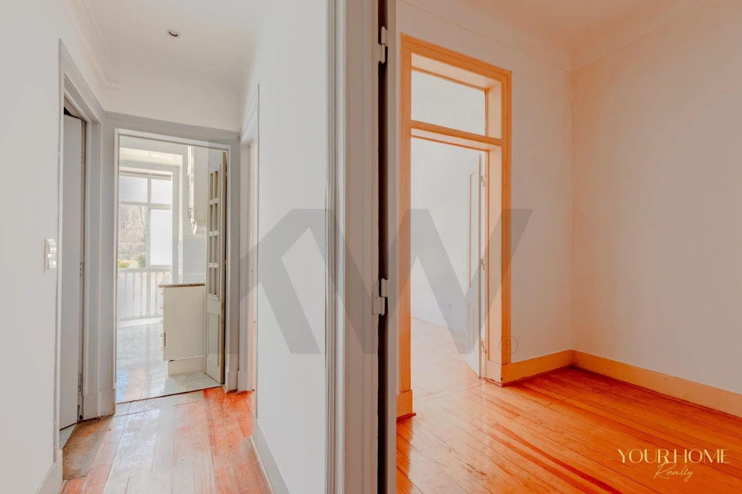 Apartamento T2 para Venda em Santo António Foto 11