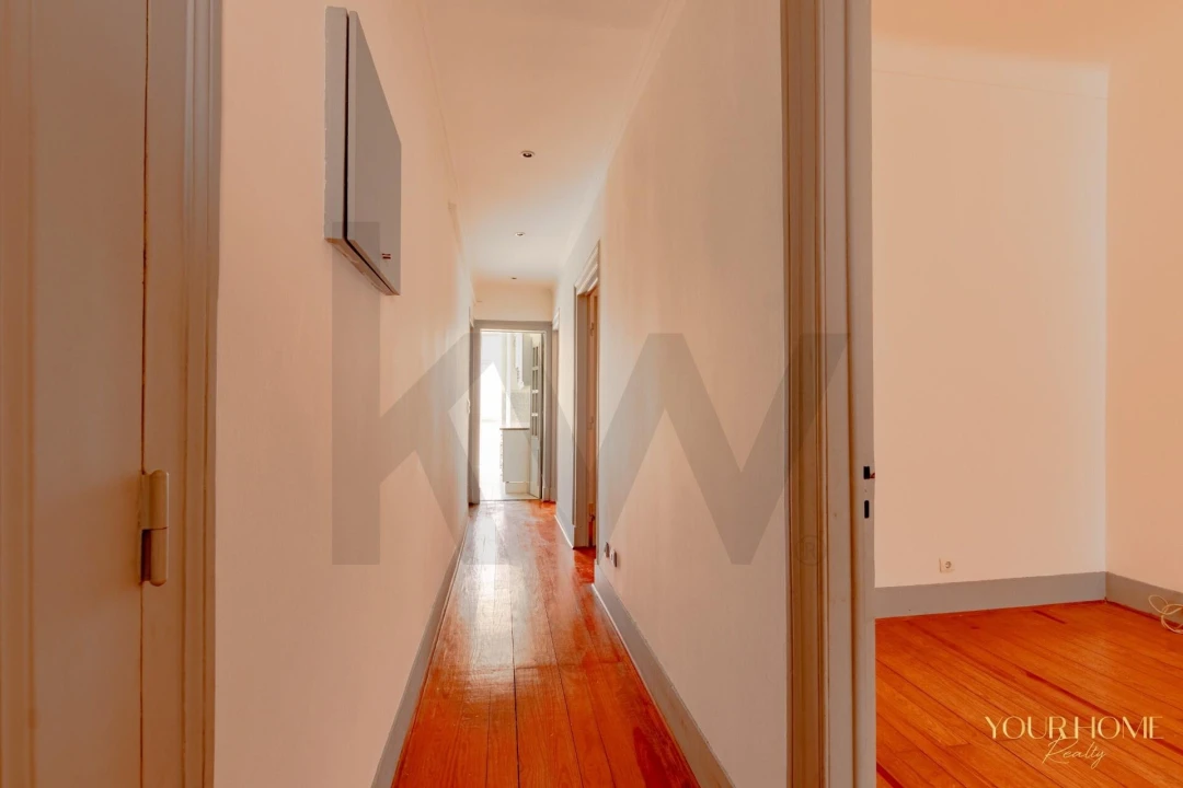 Apartamento T2 para Venda em Santo António Foto 10