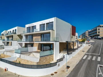 Moradia T4 para Venda em Ericeira