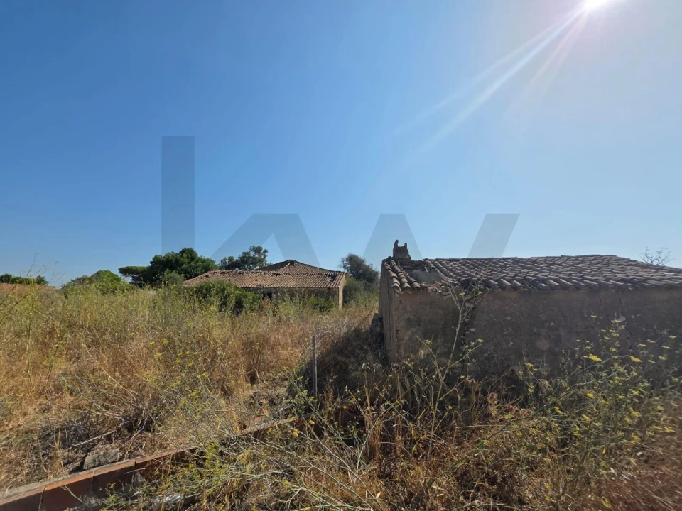 Terreno para Venda em Bensafrim e Barão de São João Foto 56