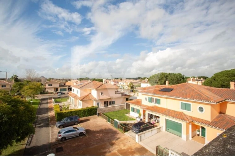 Negócio para Venda em Samora Correia Foto 86