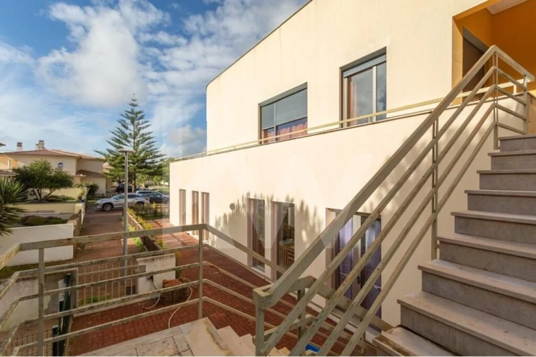 Negócio para Venda em Samora Correia Foto 72