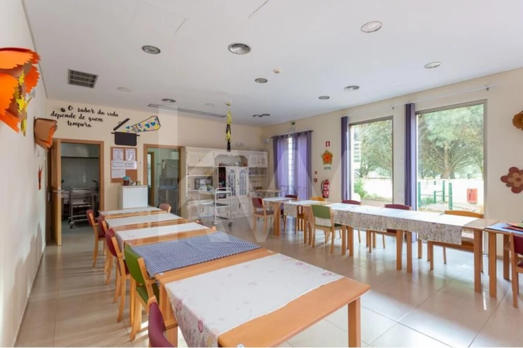 Negócio para Venda em Samora Correia Foto 18