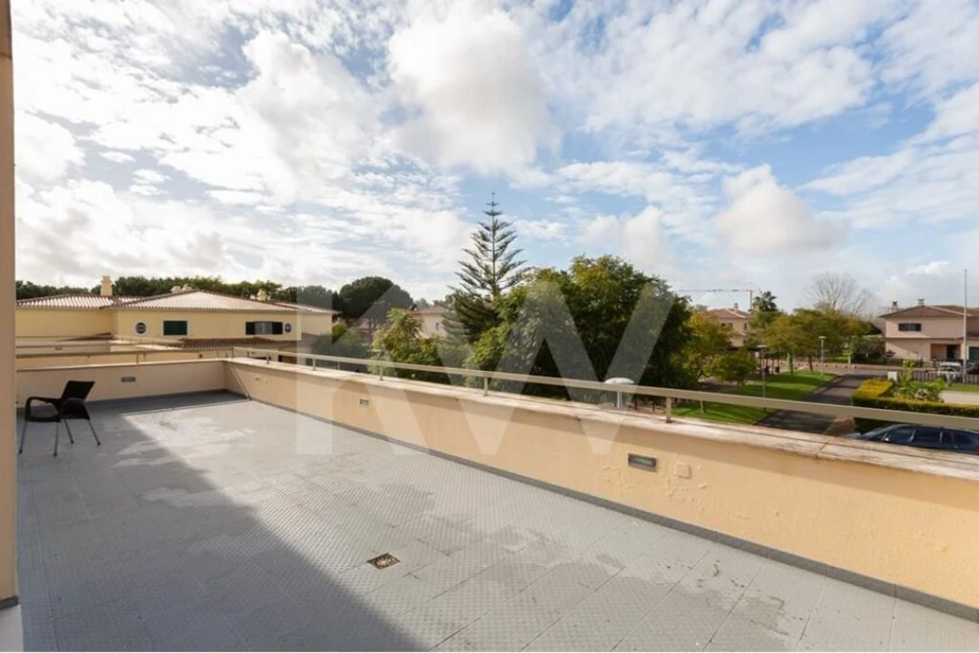 Negócio para Venda em Samora Correia Foto 47