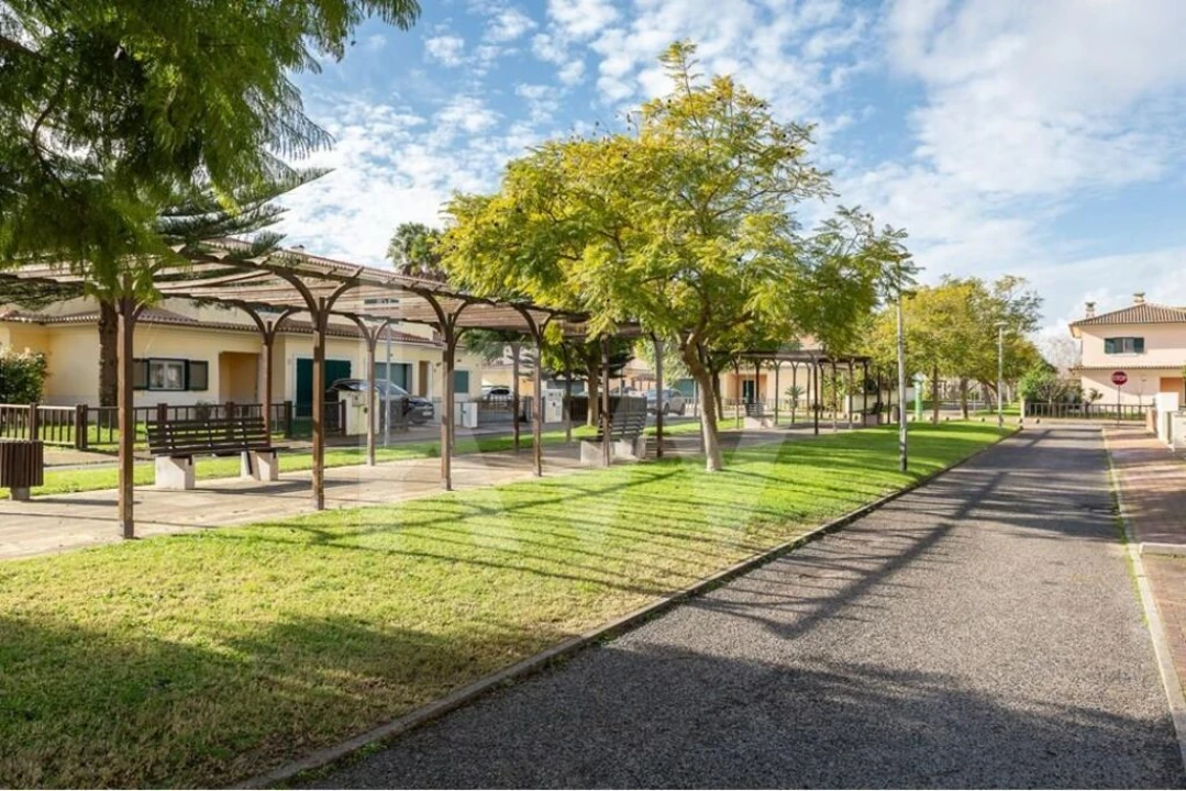 Negócio para Venda em Samora Correia Foto 8