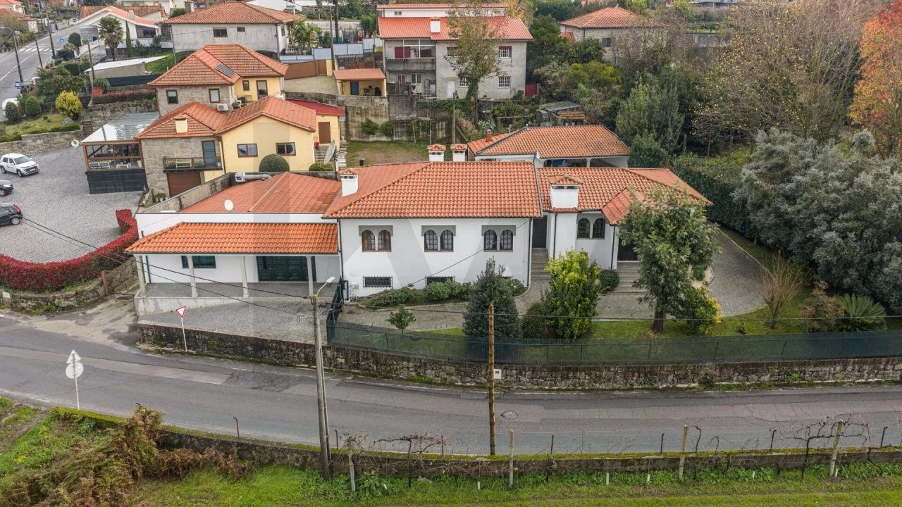 Moradia T3 para Venda em Guardizela Foto 49