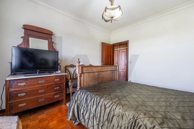 Moradia T3 para Venda em Guardizela Foto 6