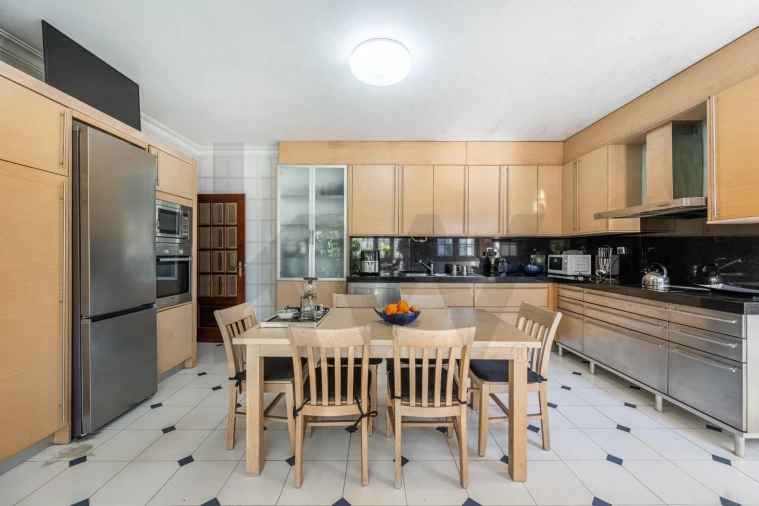 Moradia T3 para Venda em Guardizela Foto 3