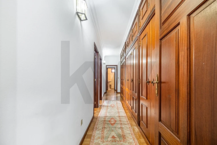 Moradia T3 para Venda em Guardizela Foto 11