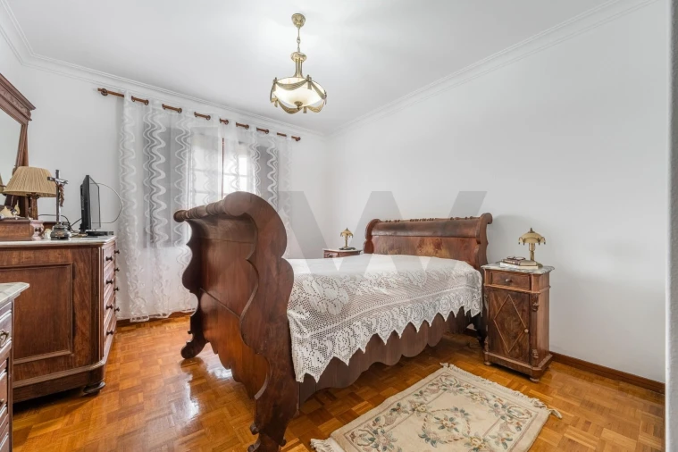 Moradia T3 para Venda em Guardizela Foto 15