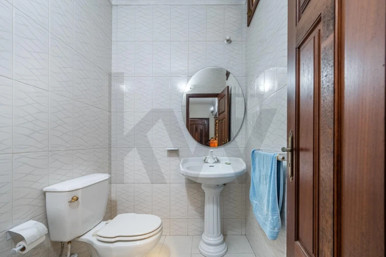 Moradia T3 para Venda em Guardizela Foto 13