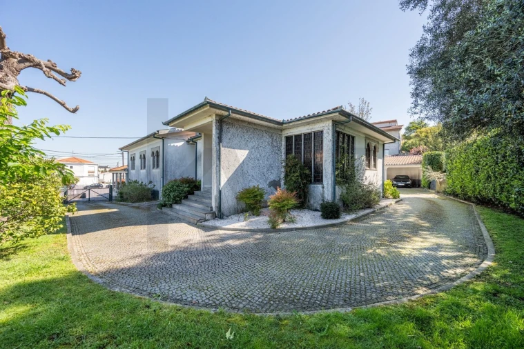 Moradia T3 para Venda em Guardizela Foto 25