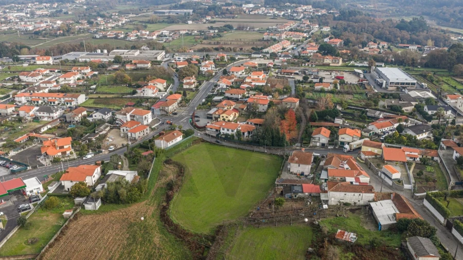 Moradia T3 para Venda em Guardizela Foto 46