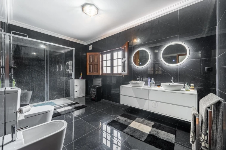 Moradia T3 para Venda em Guardizela Foto 14