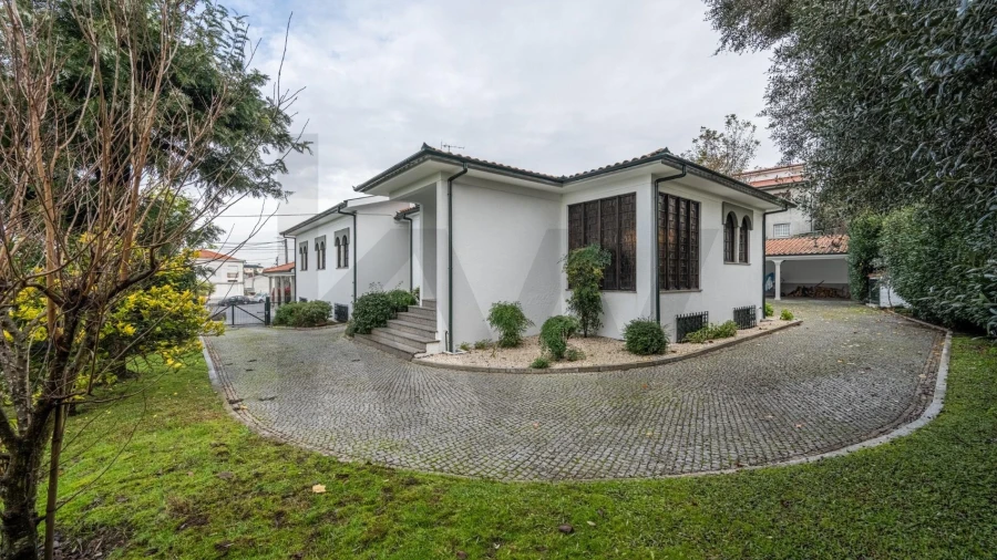 Moradia T3 para Venda em Guardizela