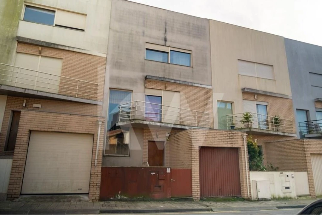 Moradia T4 para Venda em São Mamede de Infesta e Senhora da Hora Foto 39