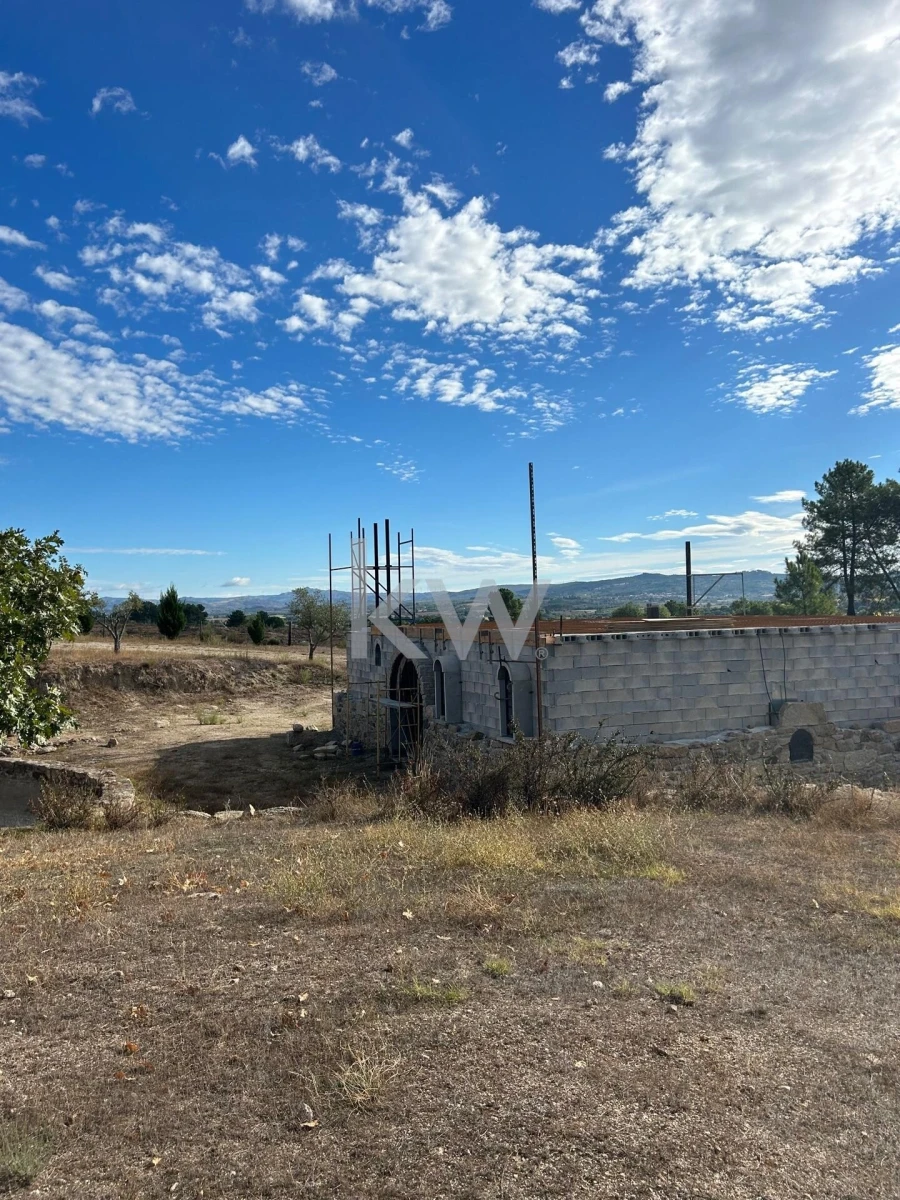 Terreno para Venda em Caria Foto 83