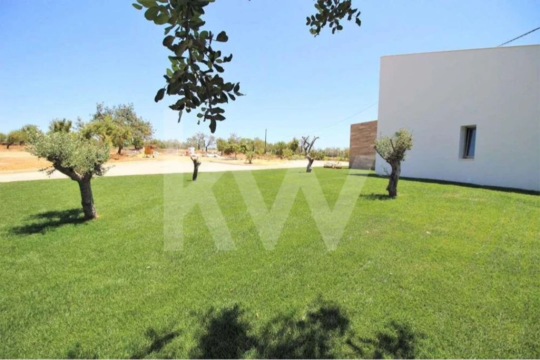 Moradia T7 para Venda em Alcantarilha e Pêra Foto 16