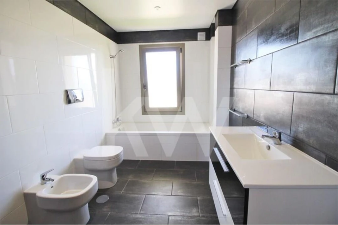 Moradia T7 para Venda em Alcantarilha e Pêra Foto 45