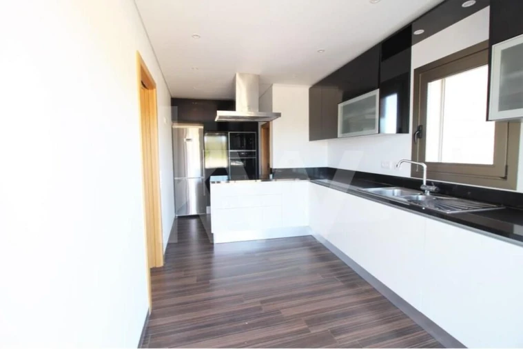 Moradia T7 para Venda em Alcantarilha e Pêra Foto 35