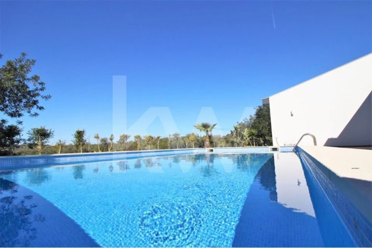 Moradia T7 para Venda em Alcantarilha e Pêra Foto 2