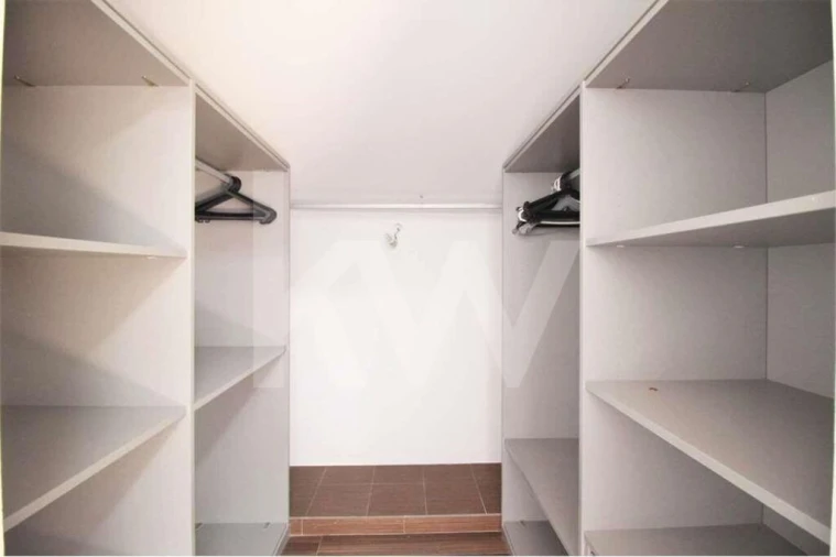 Moradia T7 para Venda em Alcantarilha e Pêra Foto 47