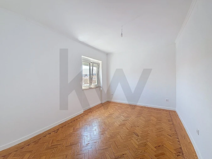 Escritório para Arrendamento em Romeira e Várzea Foto 3