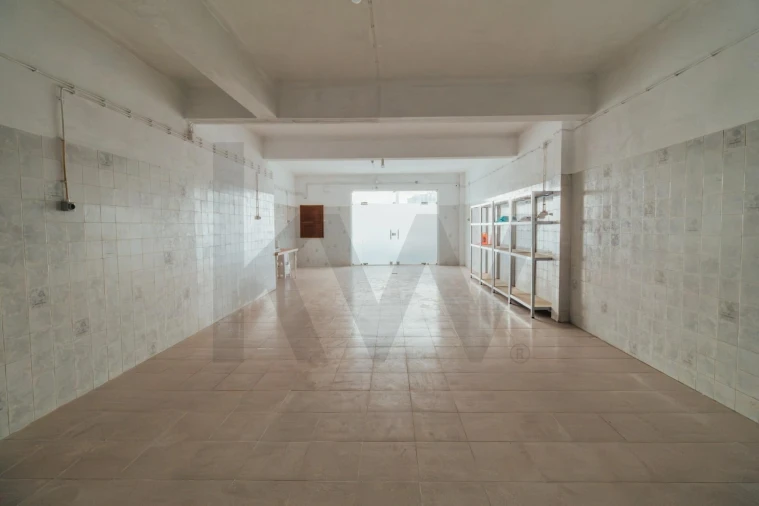 Loja para Venda em Encosta do Sol Foto 3