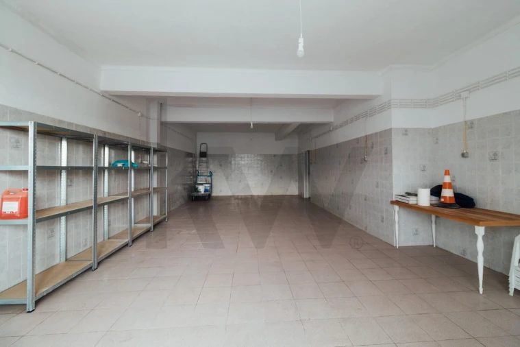 Loja para Venda em Encosta do Sol Foto 2