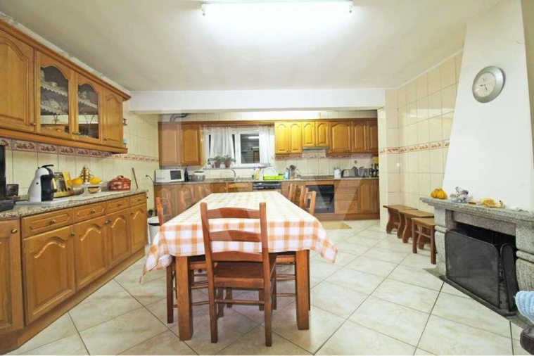 Moradia T5 para Venda em Lagoaça e Fornos Foto 5