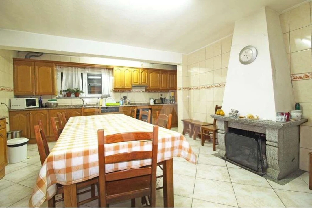 Moradia T5 para Venda em Lagoaça e Fornos Foto 26