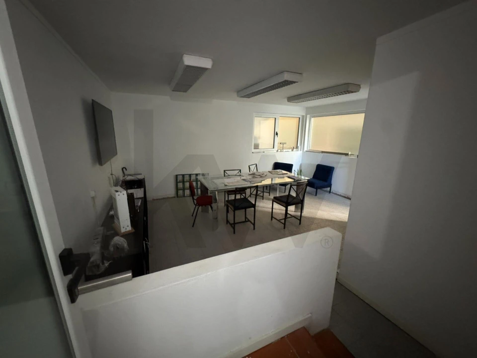 Armazém para Arrendamento em Custóias, Leça do Balio e Guifões Foto 10