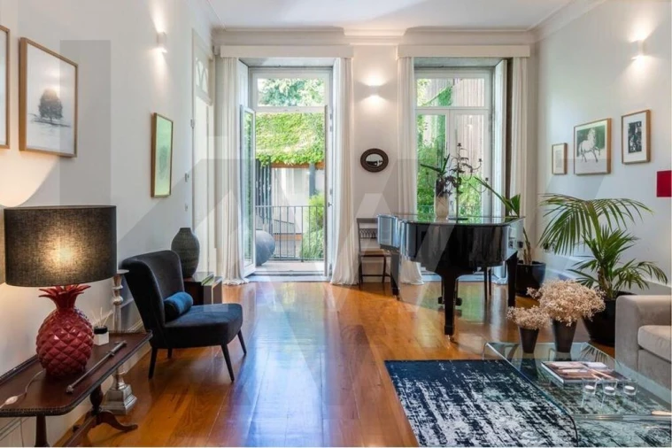 Negócio para Venda em Cedofeita, Santo Ildefonso, Sé, Miragaia, São Nicolau e Vitória Foto 2