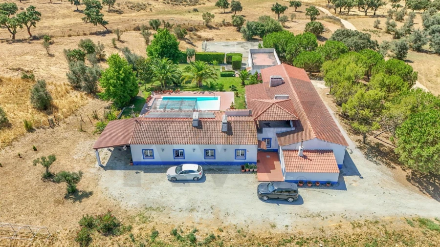 Quinta T5 para Venda em Santiago do Escoural Foto 47