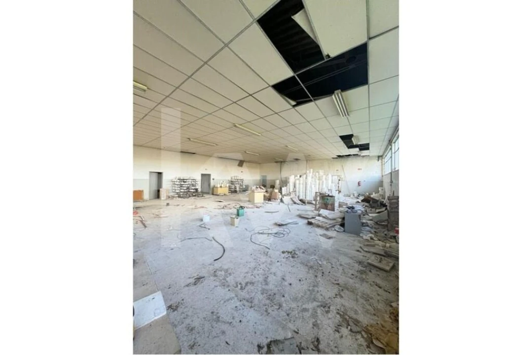 Armazém para Venda em Maiorga Foto 28