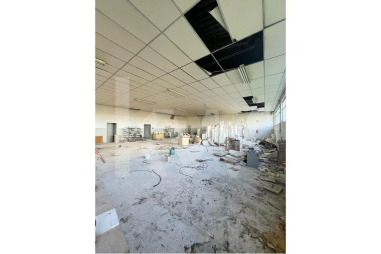 Armazém para Venda em Maiorga Foto 28