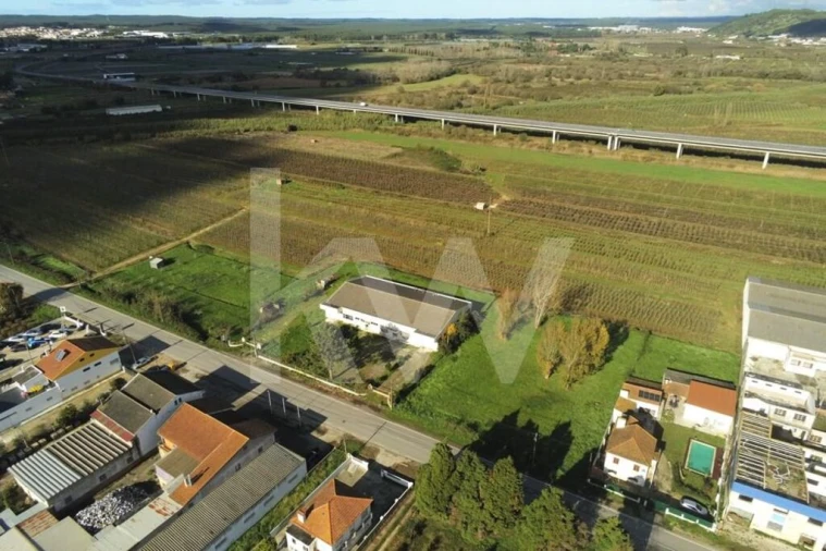 Armazém para Venda em Maiorga Foto 3