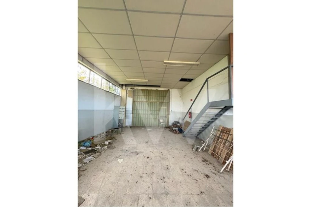 Armazém para Venda em Maiorga Foto 18