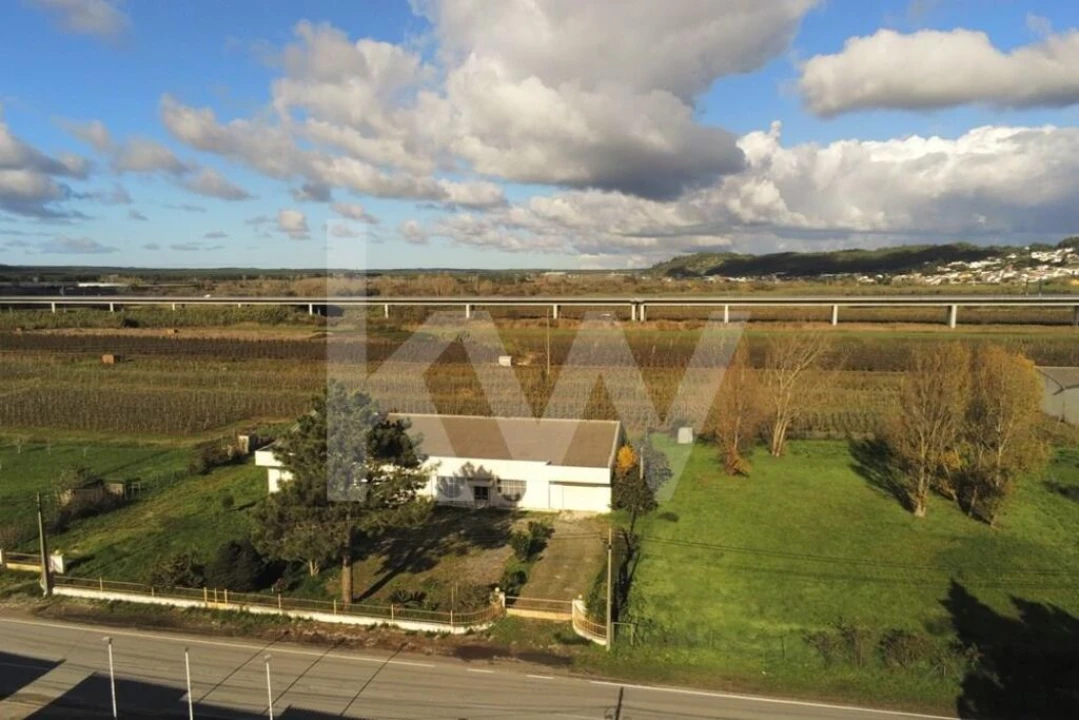 Armazém para Venda em Maiorga Foto 4