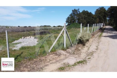 Terreno para Venda em Póvoa de Rio de Moinhos e Cafede
