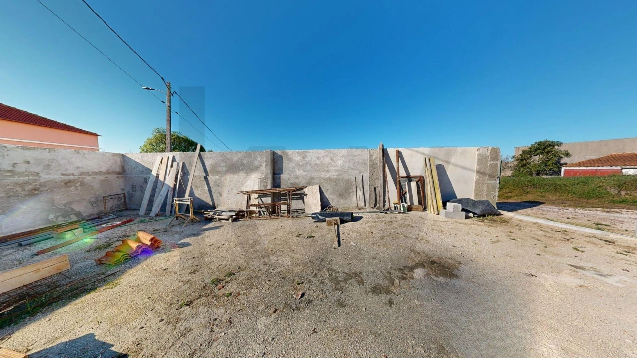 Moradia T2 para Venda em Alqueidão Foto 17