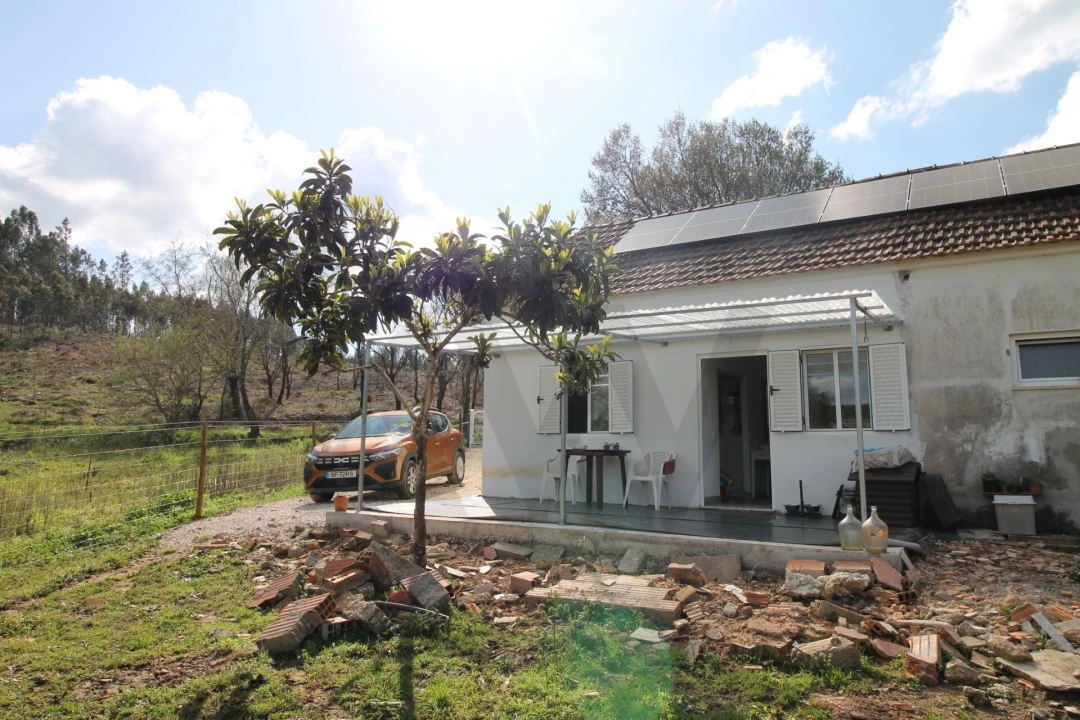 Moradia T2 para Venda em Nossa Senhora do Pranto Foto 12