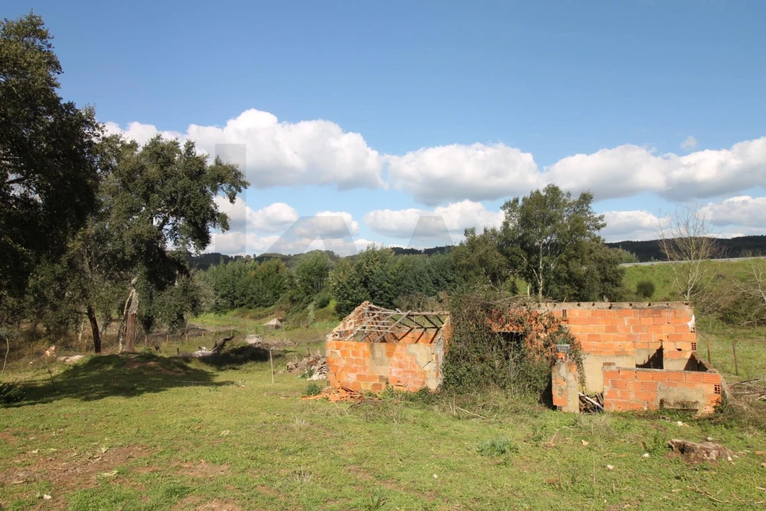 Moradia T2 para Venda em Nossa Senhora do Pranto Foto 26