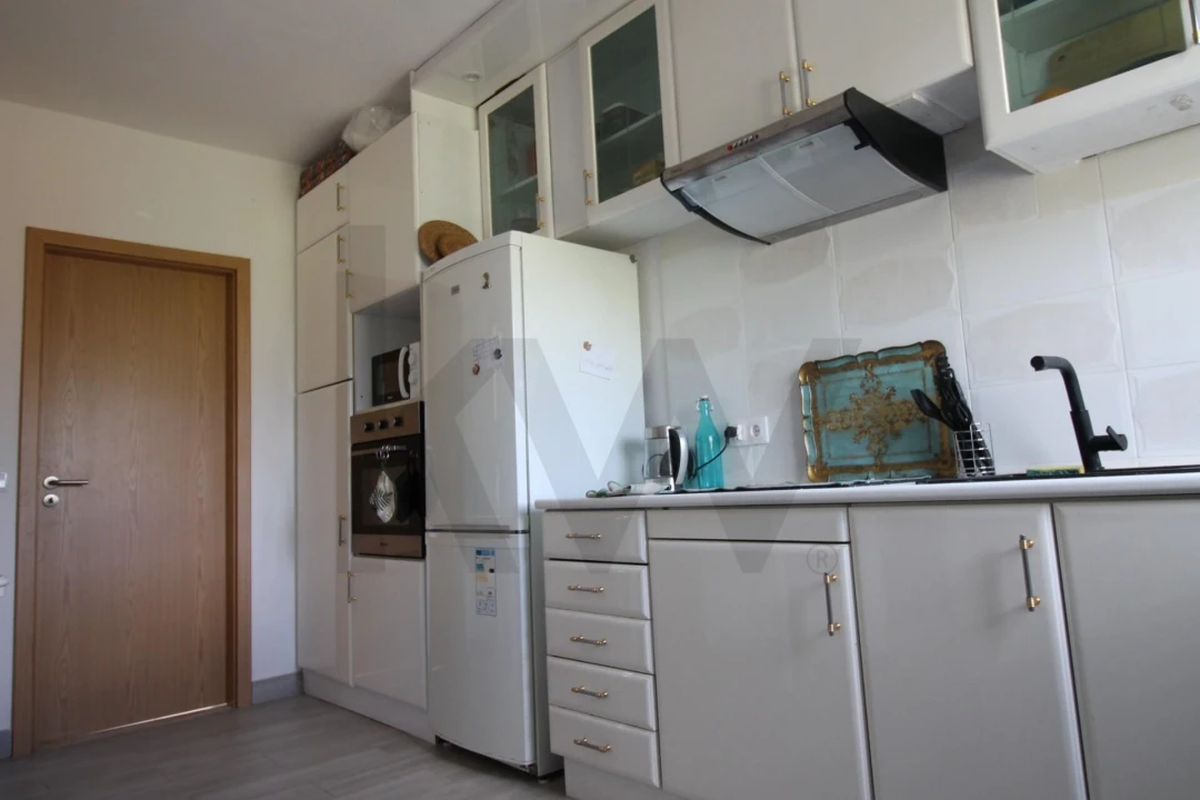 Moradia T2 para Venda em Nossa Senhora do Pranto Foto 5