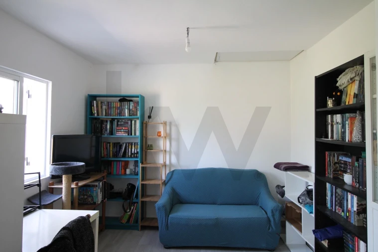 Moradia T2 para Venda em Nossa Senhora do Pranto Foto 3