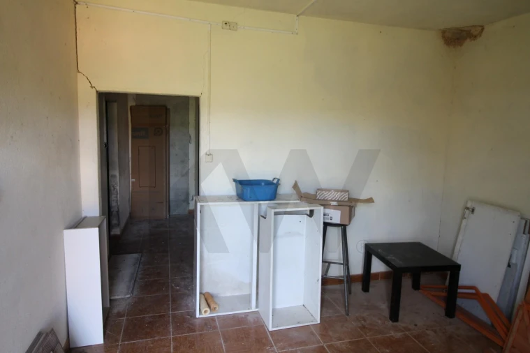 Moradia T2 para Venda em Nossa Senhora do Pranto Foto 9