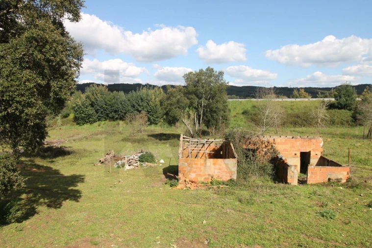 Moradia T2 para Venda em Nossa Senhora do Pranto Foto 19