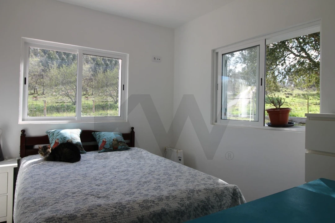 Moradia T2 para Venda em Nossa Senhora do Pranto Foto 4